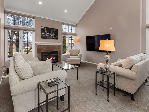 2nd image of 37764 N Laurel Dr