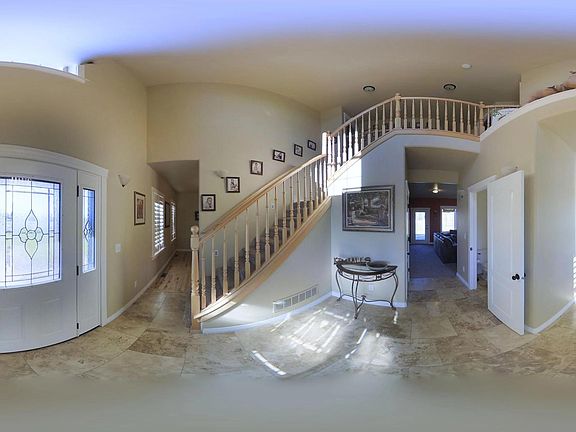 360 Degree Entrance