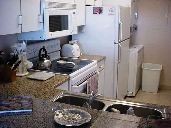 3rd image of 804 Chesapeake House