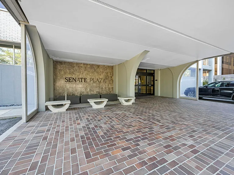 1520 Senate St #24 — Photo 3