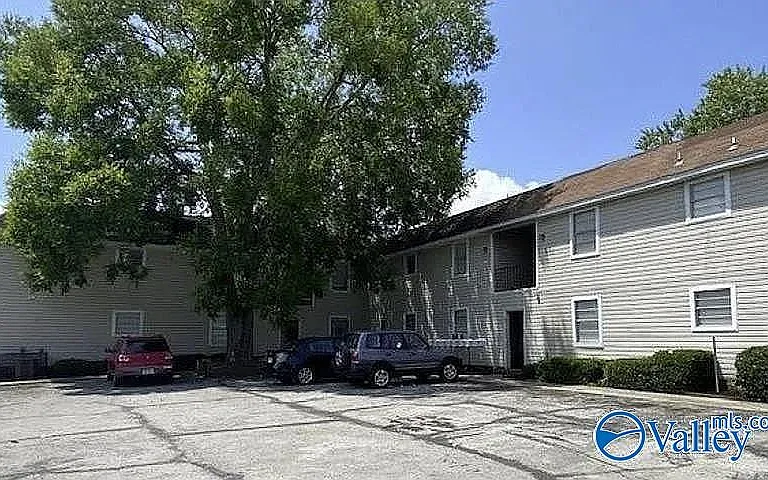 4101 McVay St SW #5 — Photo 1
