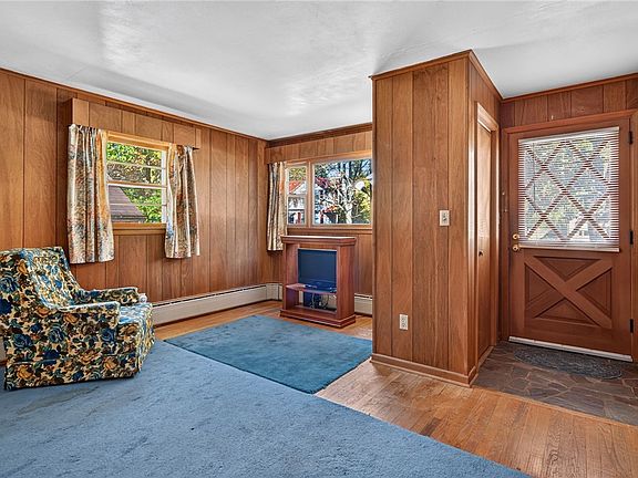 2nd image of 107 W Tompkins St