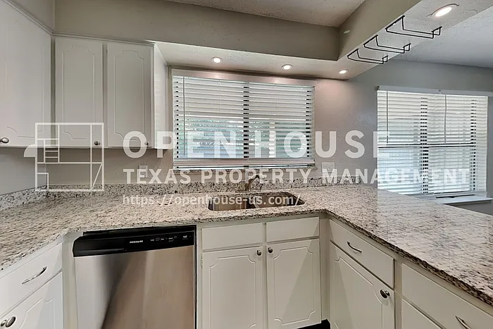 7228 Echo Hill Dr — Photo 6