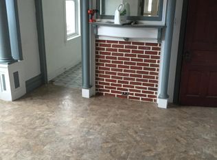 647 N Front St APT 1, Reading, PA 19601