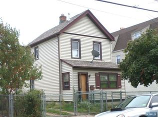 698 Devon St, Kearny, NJ 07032