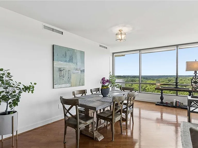 700 Park Regency Pl NE #1607 — Photo 8