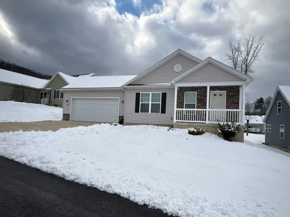 192 Timberwood Trl, Centre Hall, PA 16828
