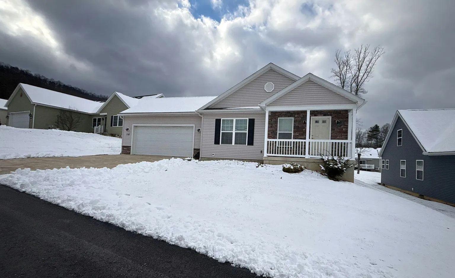 192 Timberwood Trl photo 1