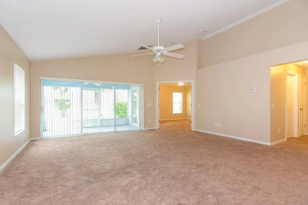 3 bed, 2.0 bath, 1675 sqft, $2,135 — Photo 3
