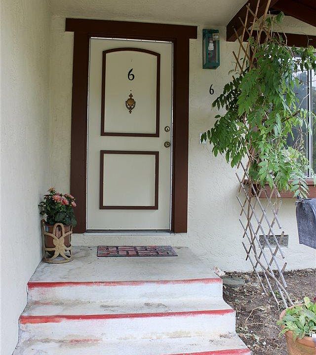 1st image of 6 Parkridge Pl