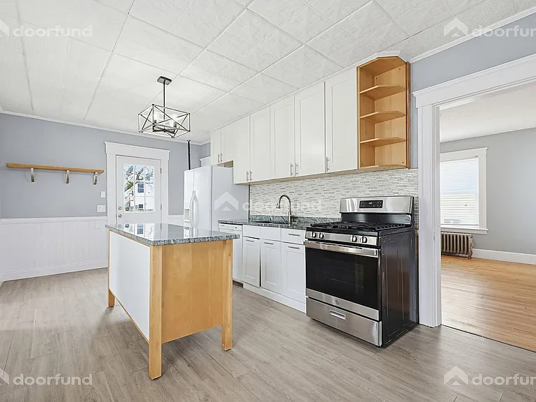 121 Delmont Ave — Photo 11