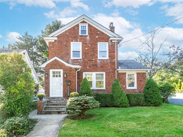 74 Irma Avenue, Port Washington, NY 11050