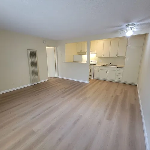 37 unit building close to CSUN! Photo 1