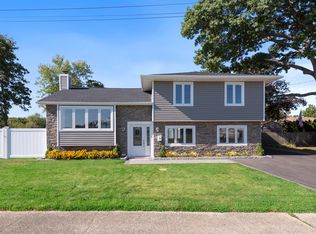 54 Southern Pkwy, Plainview, NY 11803
