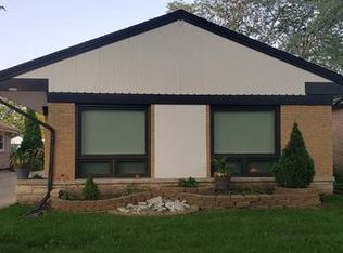 9531 Lorel Ave, Skokie, IL 60077
