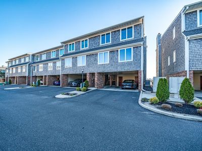 1302 Harbour Cv S APT 1302, Somers Pt, NJ, 08244