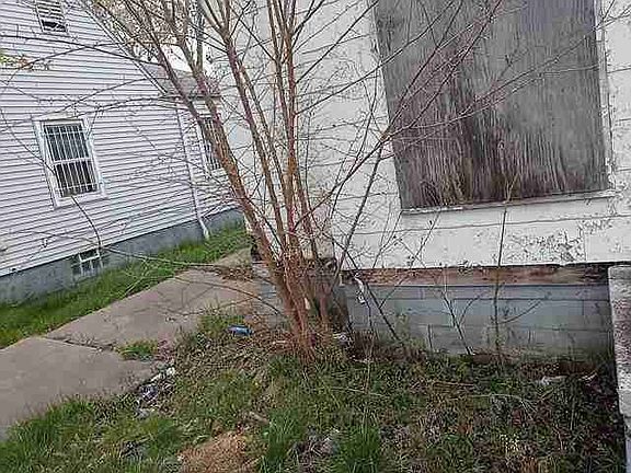 8650 Auburn