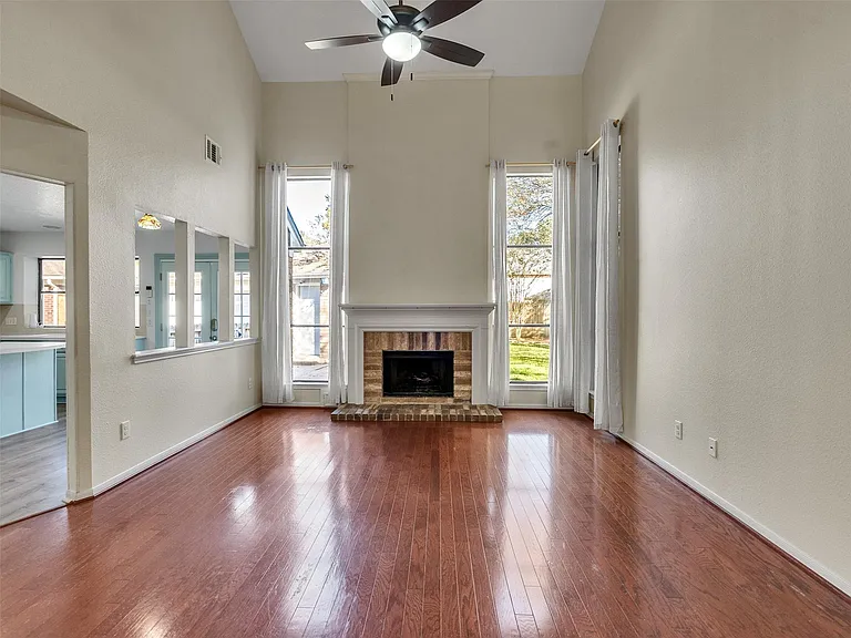 2108 Autumn Cove Dr — Photo 14