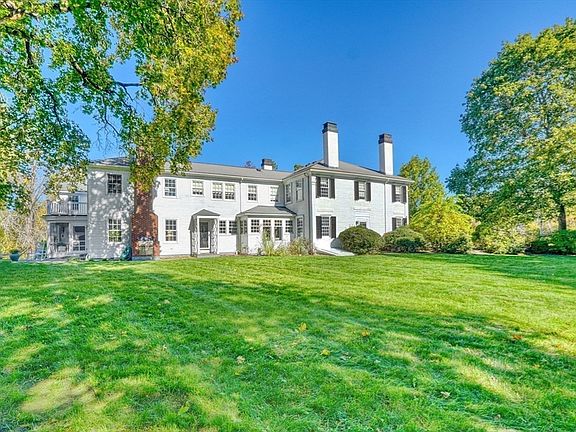 2nd image of 107 Westford Rd