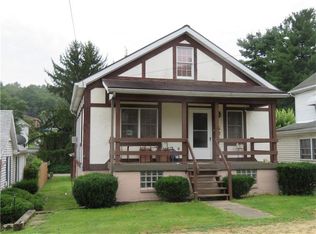 34 Stella St, Burgettstown, PA