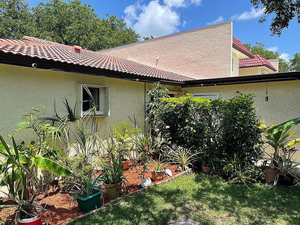 1st image of 8735 Seagrape Ct
