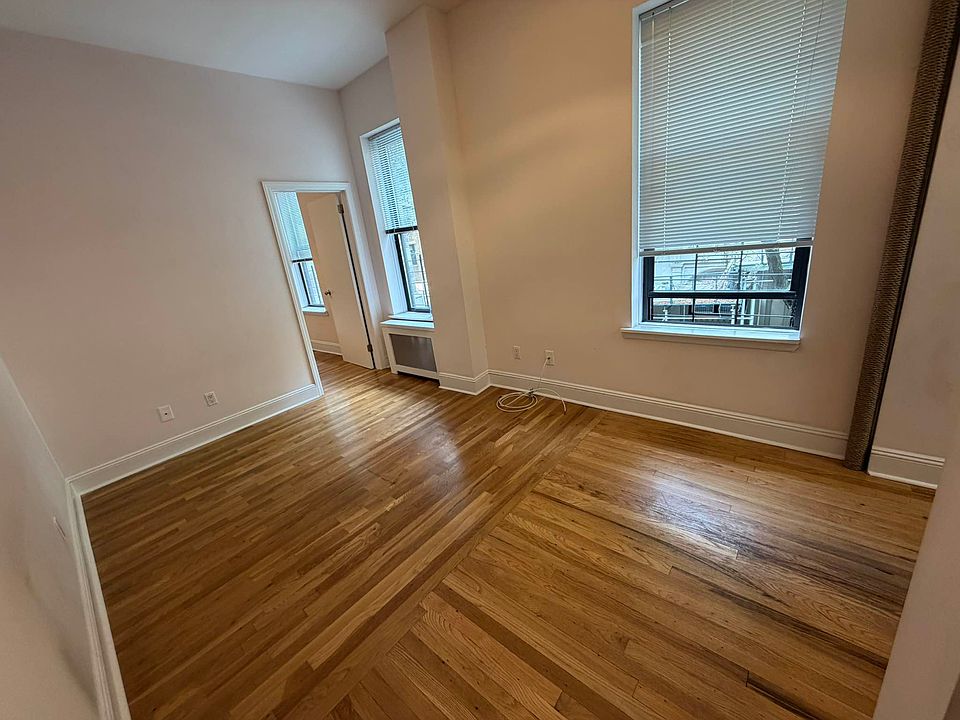 1st image of 654 Amsterdam Ave #2B