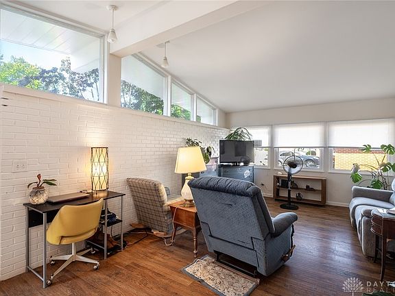 4th image of 280 Gramercy Dr