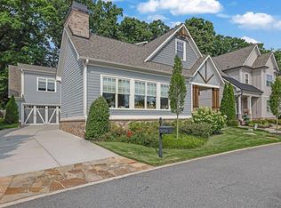 5690 Vineyard Park Trl, Norcross, GA 30071