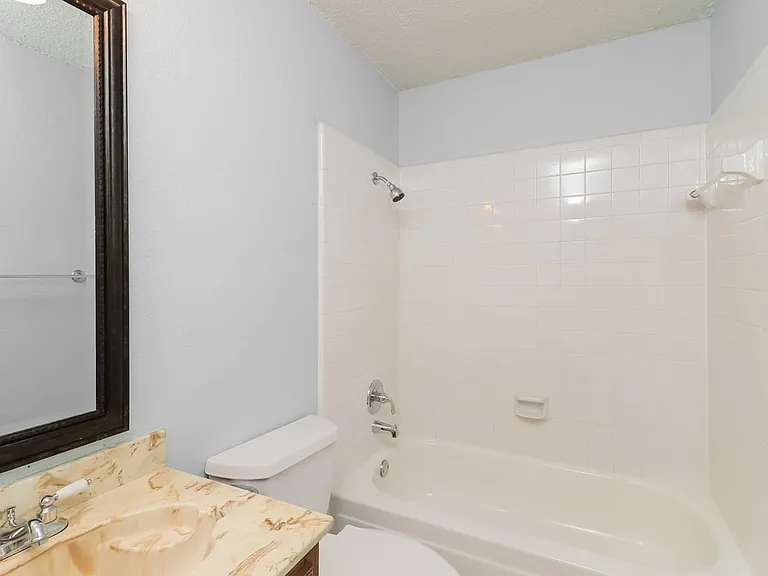 6001 Old Mill Ct — Photo 14