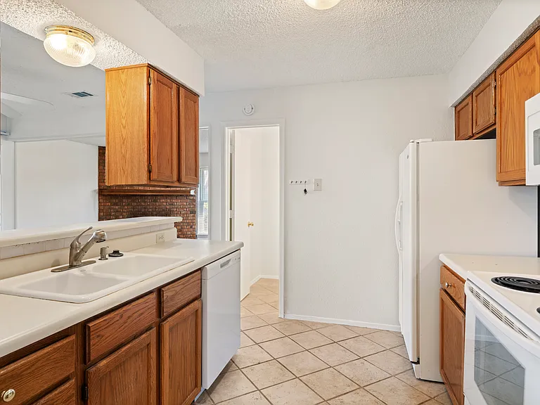 7591 Tournament Rd — Photo 11