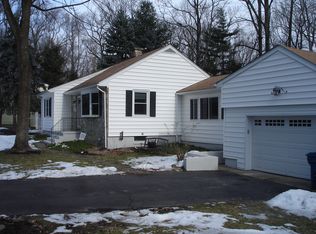 9 Wilfred Dr, Yardley, PA 19067