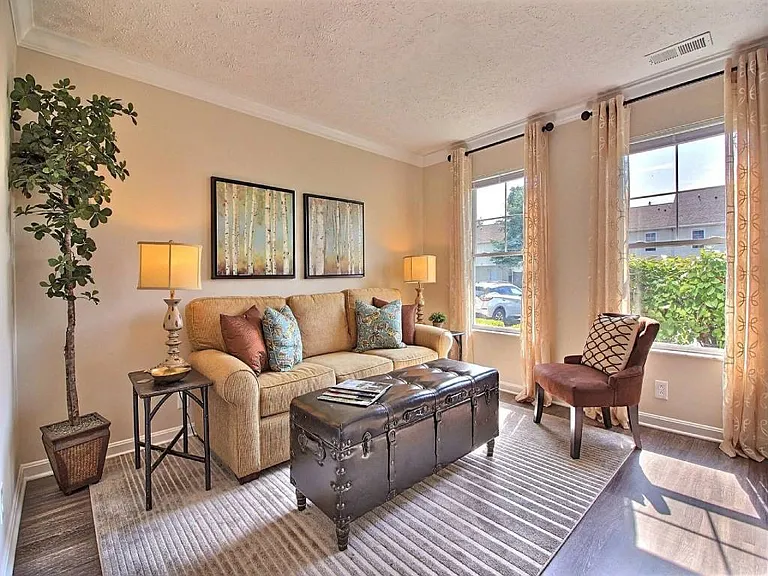 City Pointe — Photo 19