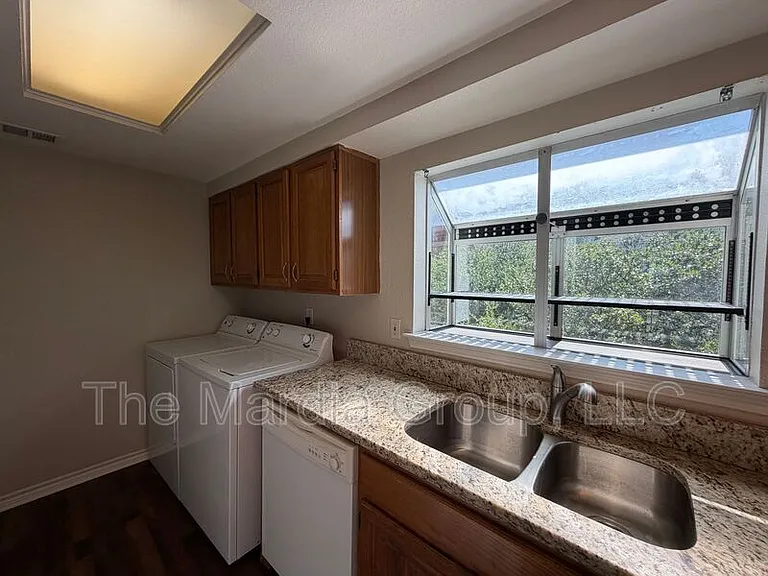 6220 Bentwood Trl #404 — Photo 6
