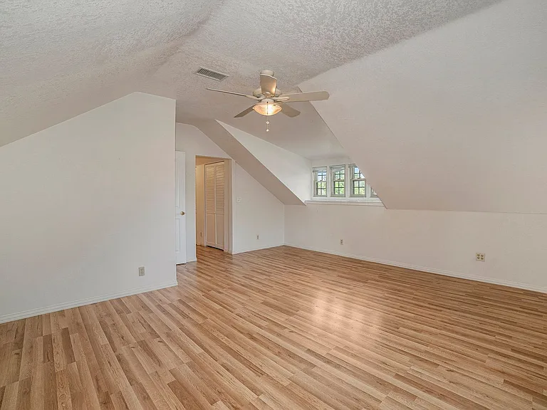 2940 Flamingo Cir — Photo 16