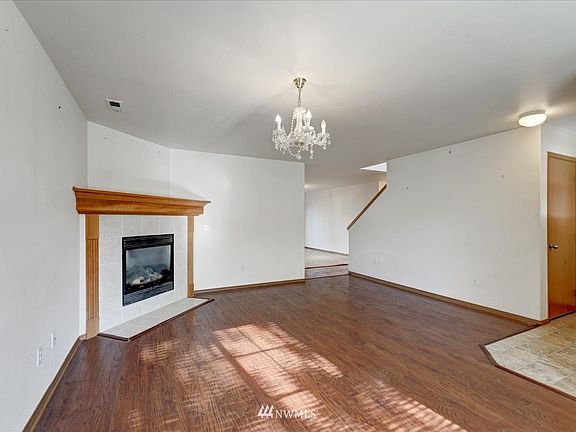 3rd image of 18436 95th Avenue Ct E