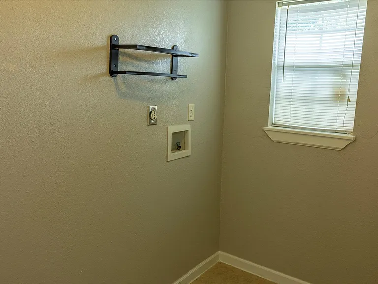 537 Cottontail Dr #B — Photo 21