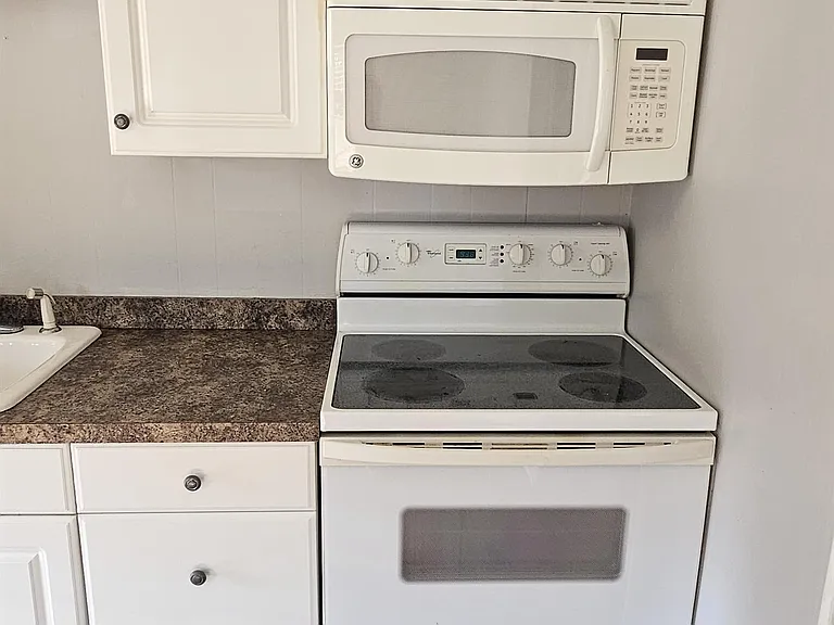 212 N Dogwood Dr — Photo 3