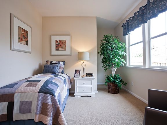5th image of 6499 Bayview Dr