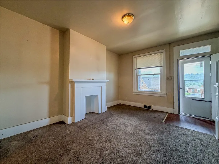 438 Glenwood Dr — Photo 7