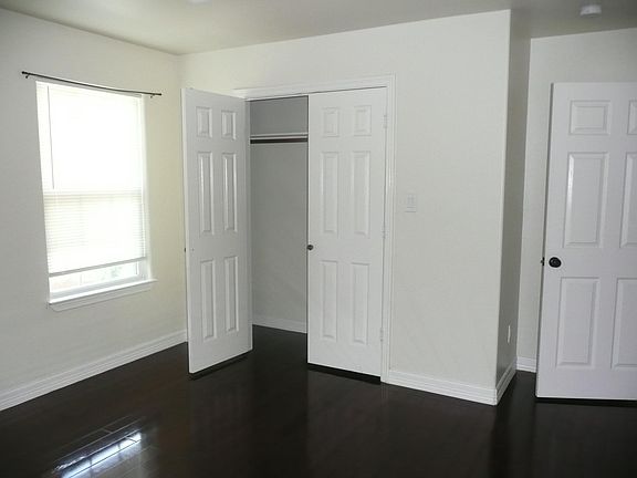 4th image of 9505 Shoreham St
