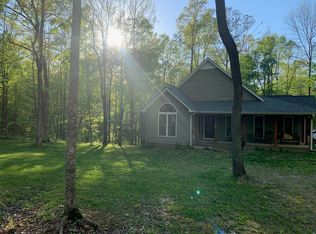 1136 Johnny Hall Rd, Burns, TN 37029