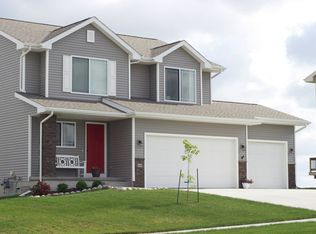 45 NE Fox Run Trl, Waukee, IA 50263