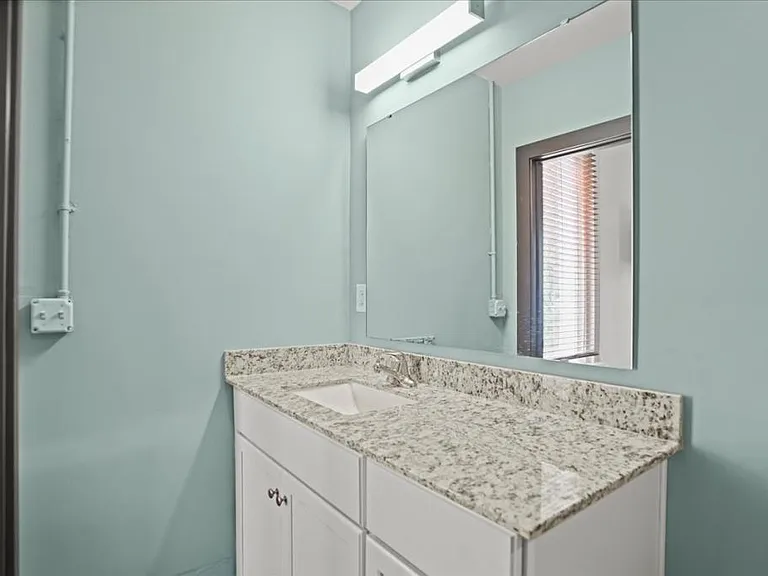 127 W Evans St — Photo 10