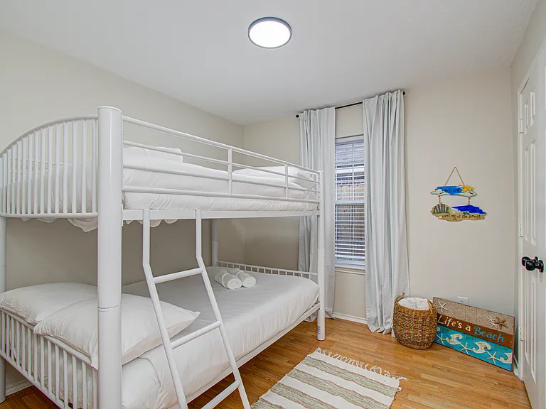 7211 Crescent Mills Dr — Photo 32