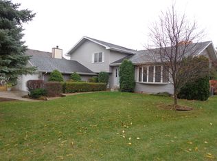104 Yale Ct, Shorewood, IL