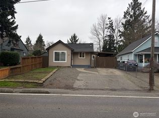 809 8th St NE, Auburn, WA