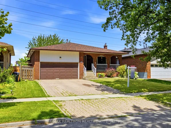 1199 Melton Dr, Mississauga, ON L4Y 4A9