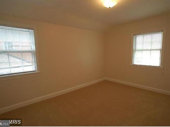 5th image of 2628 N Ohio St