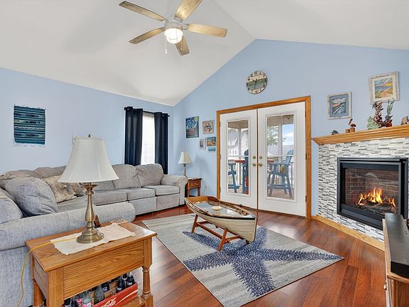 5th image of 3290 Scimitar Way