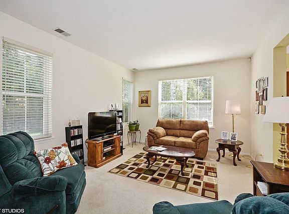 3rd image of 2951 Hillsboro Ct